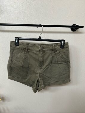 Women's Olive Casual High Rise Mom Shorts